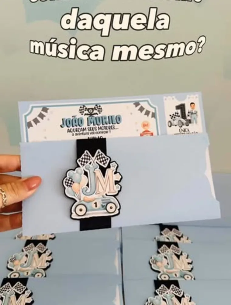 Convites personalizados e convites de batismo