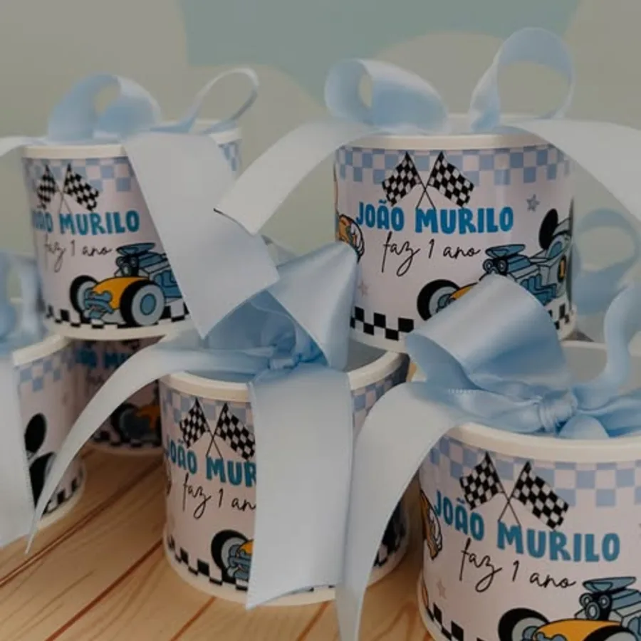 Tubolatas personalizadas com rótulo no tema e laço de cetim